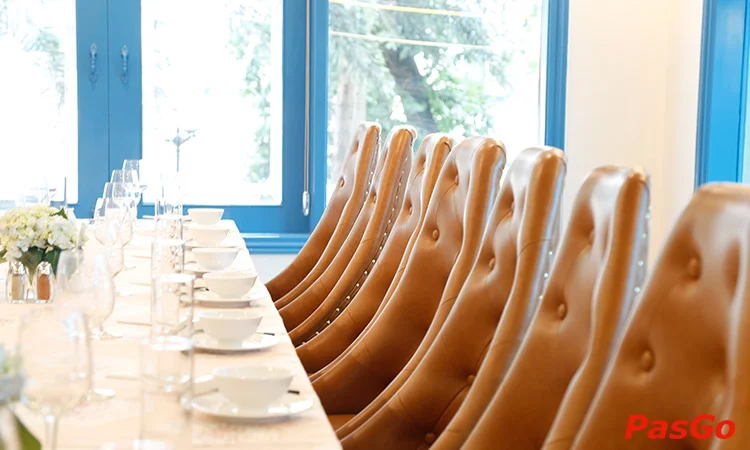 nha-hang-the-gioi-hai-san-dao-tan-12