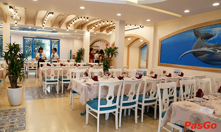 nha-hang-the-gioi-hai-san-dao-tan-8