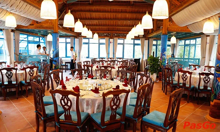 nha-hang-the-gioi-hai-san-dao-tan-9