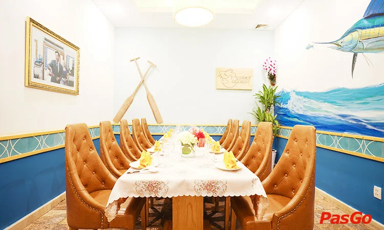 the-gioi-hai-san-244-pasteur-12