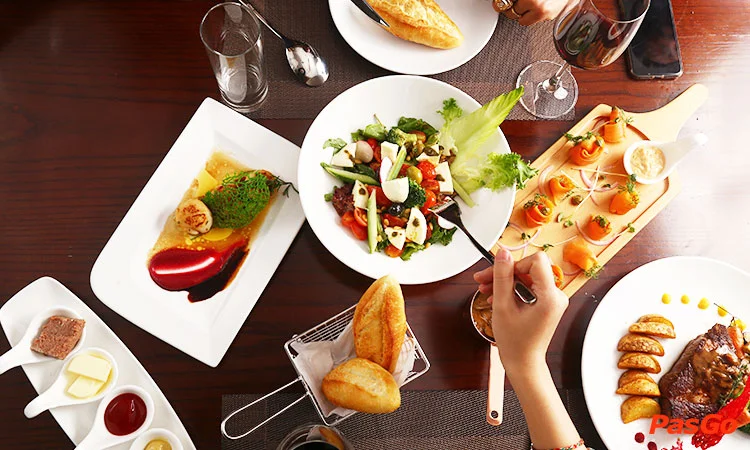 nha-hang-the-valley-house-le-ngoc-han-12