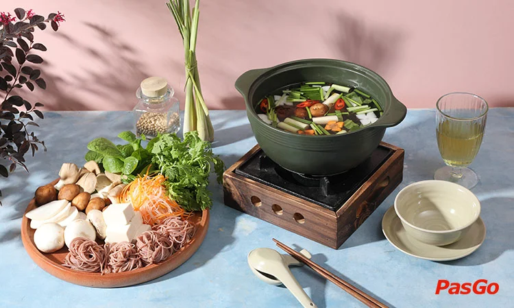 nha-hang-thuan-chay-dau-do-ho-xuan-huong-5