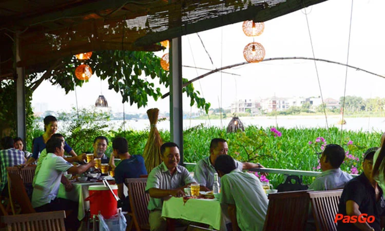 nha-hang-thuy-1-261-ung-van-khiem-12