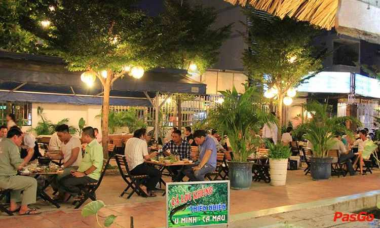 nha-hang-thuy-2-143a-ung-van-khiem-11