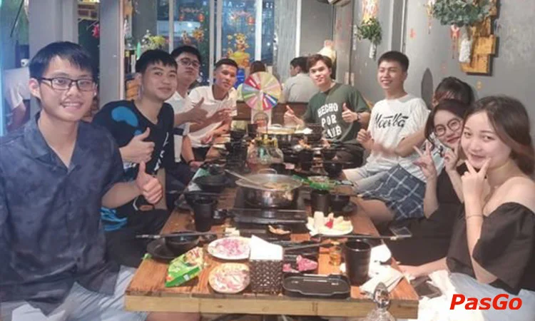 Nhà hàng Thủy Lẩu Nguyễn Hiền Chuyên Buffet Lẩu 12