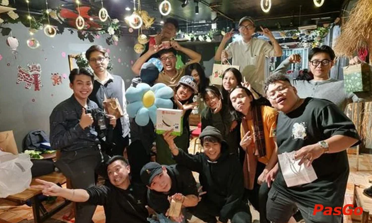 Nhà hàng Thủy Lẩu Nguyễn Hiền Chuyên Buffet Lẩu 9