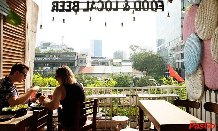 nha-hang-time-bistro-nguyen-hue-10