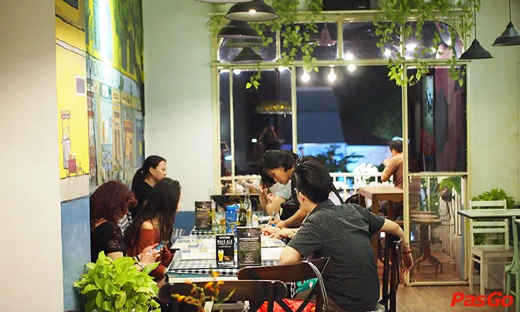 nha-hang-time-bistro-nguyen-hue-12
