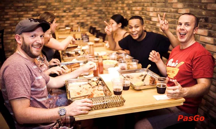 nha-hang-tnt-bbq-ly-tu-trong-slide-12