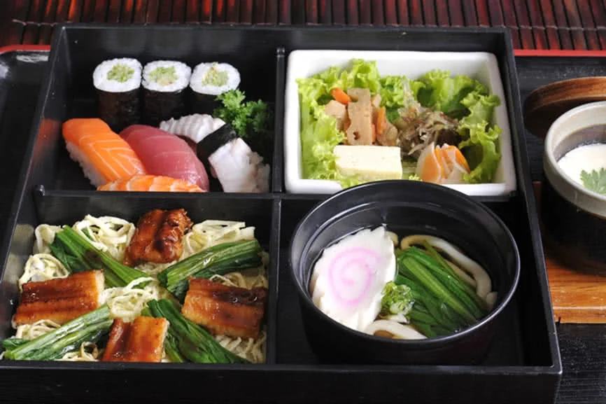 nha-hang-tokyo-deli-04-truong-son-14