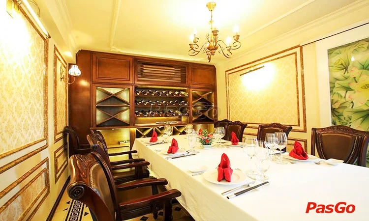 nha-hang-tom-hum-nguyen-khanh-toan-slide-11