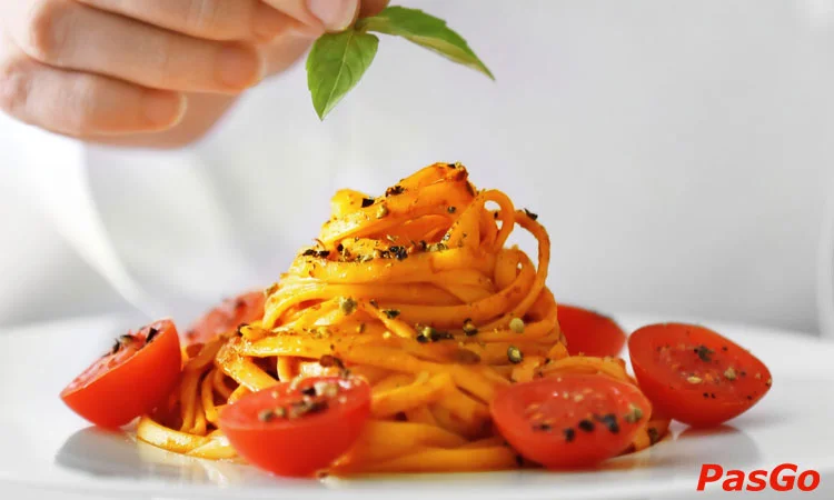 nha-hang-tomato-dining-restaurant-10