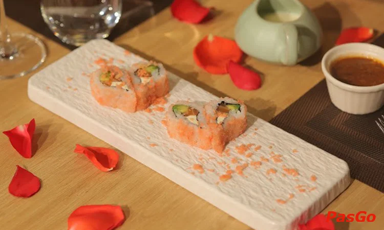 Nhà hàng Toshi Fusion Trần Hưng Đạo Sự kết hợp giữa ẩm thực Nhật và phương Tây 2