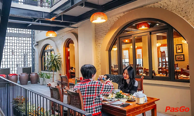 nha-hang-trang-nguyen-ha-dong-10