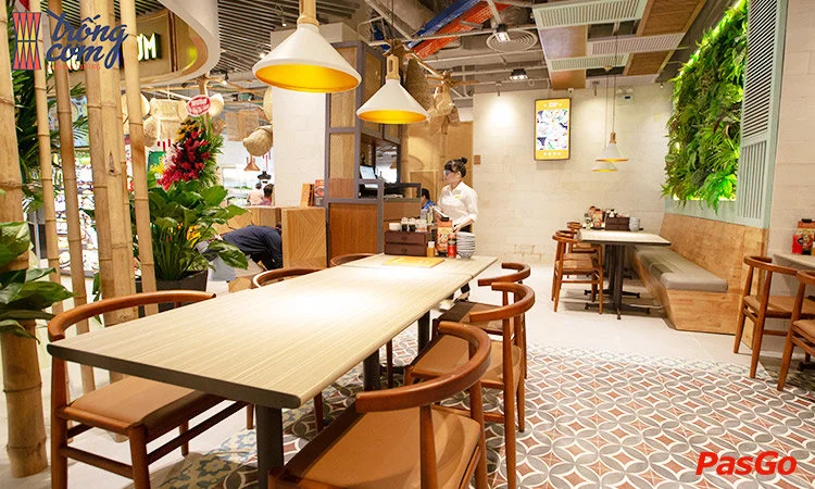 nha-hang-trong-com-sc-vivocity-quan-7-10