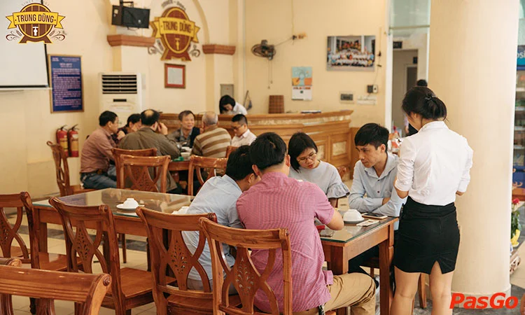 nha-hang-trung-dung-tran-quoc-hoan-11