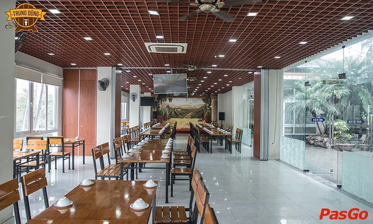 nha-hang-trung-dung-tran-quoc-hoan-12