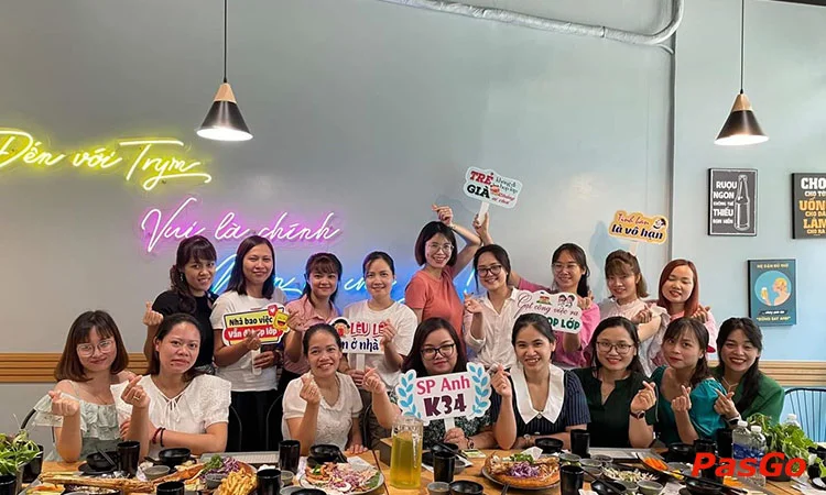 Nhà hàng Trym Plus Láng Hạ chuyên món cuốn Việt và đồ nướng 10