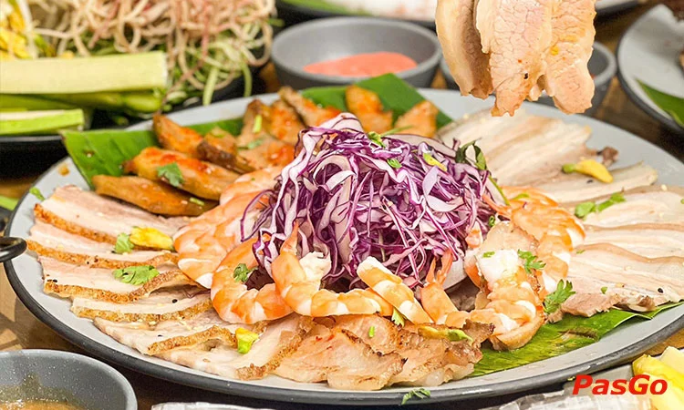 Nhà hàng Trym Plus Láng Hạ chuyên món cuốn Việt và đồ nướng 2