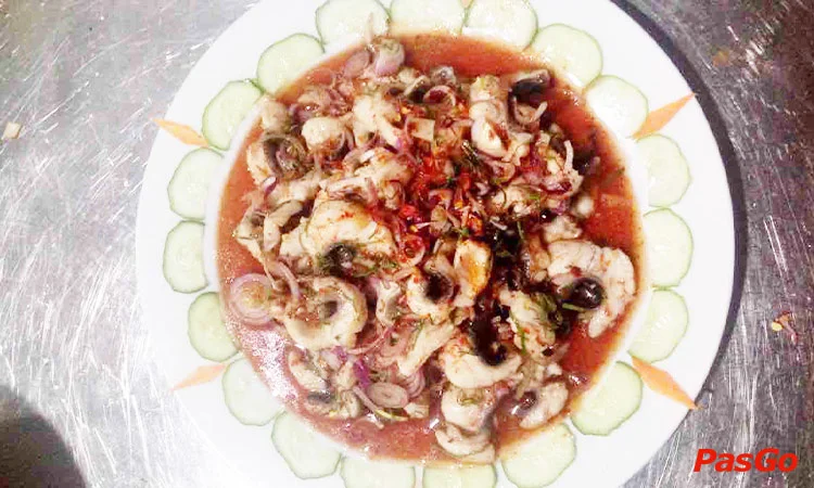 nha-hang-tuan-giang-tran-khat-chan-9