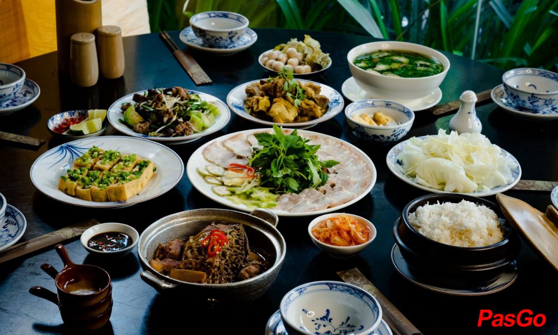 Nhà hàng Tuấn Tú - Lý Văn Phức 8