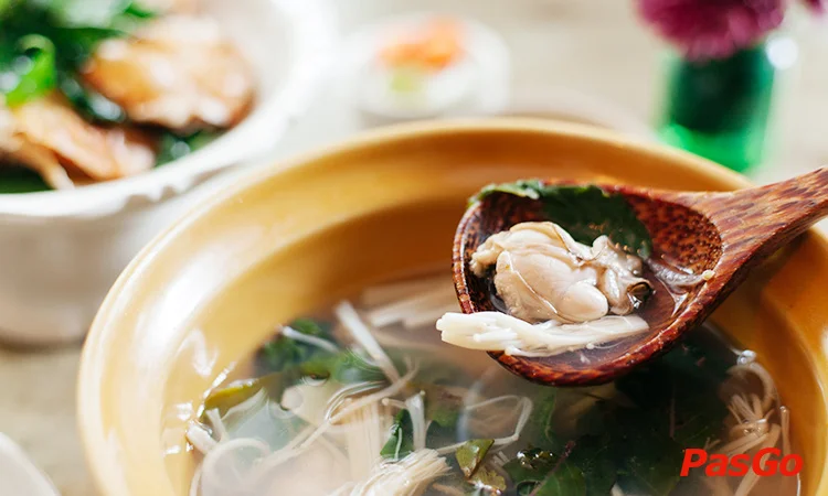 nha-hang-tuktuk-thai-bistro-tran-ngoc-dien-3