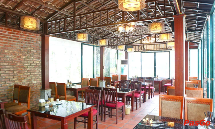 nha-hang-van-tue-thai-thinh-slide-11