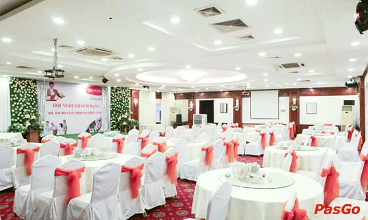 nha-hang-van-tue-thai-thinh-slide-12