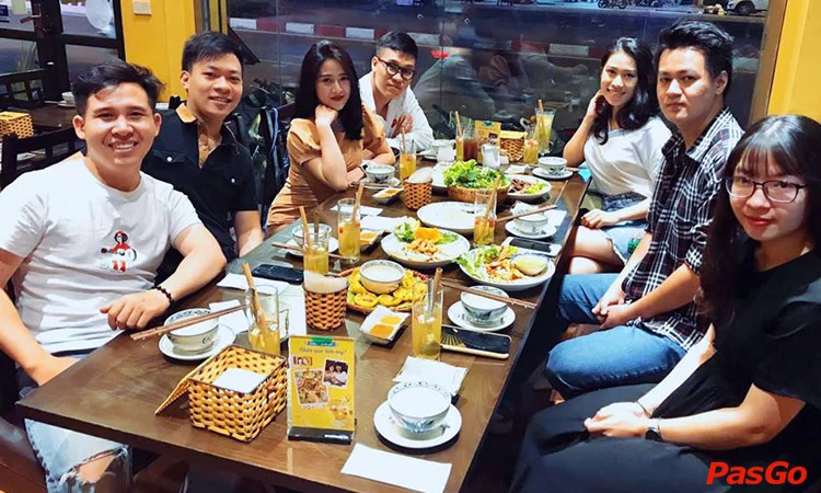 nha-hang-vi-quang-tran-hung-dao-slide-12