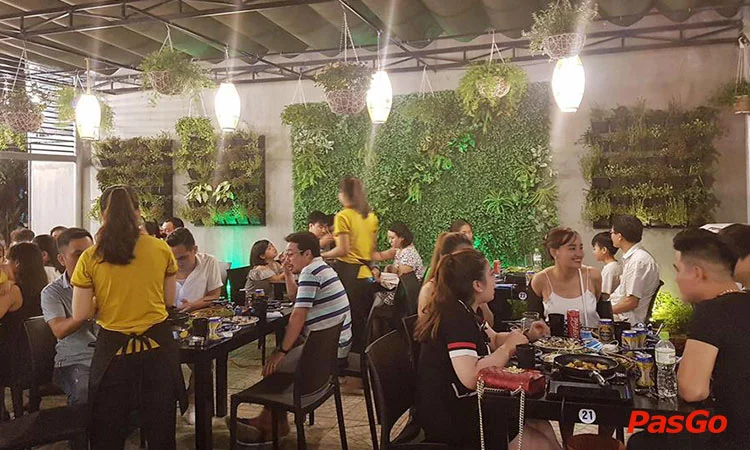 nha-hang-viet-food-ho-nghinh-11