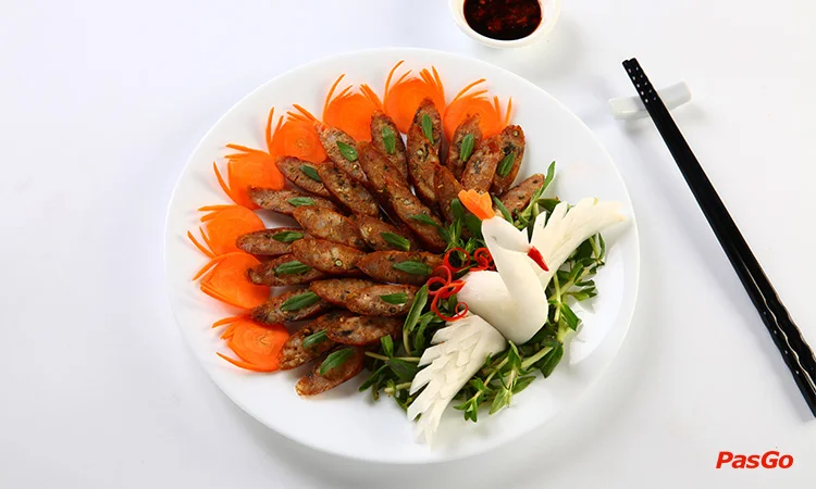 nha-hang-viet-phan-chu-trinh-slide-4