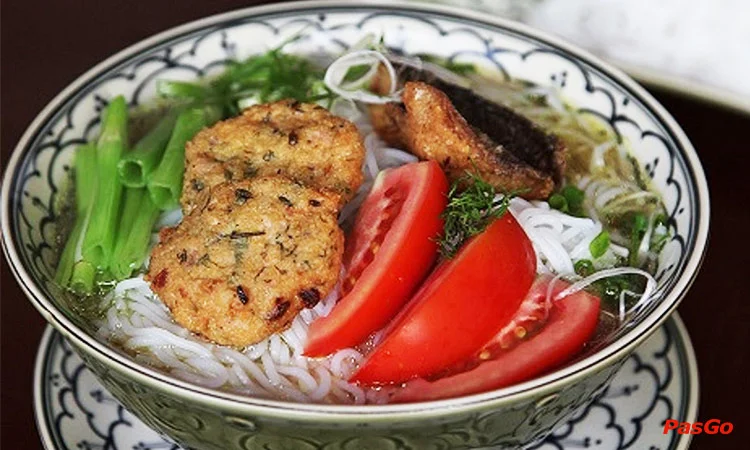 nha-hang-viet-phan-chu-trinh-slide-6