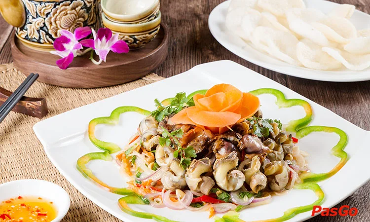 nha-hang-viet-pho-45-le-quy-don-slide-4