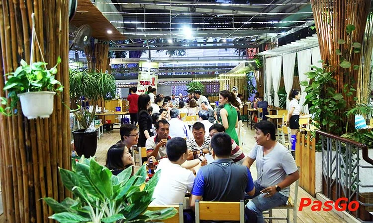 nha-hang-viet-pho-45-le-quy-don-slide-10