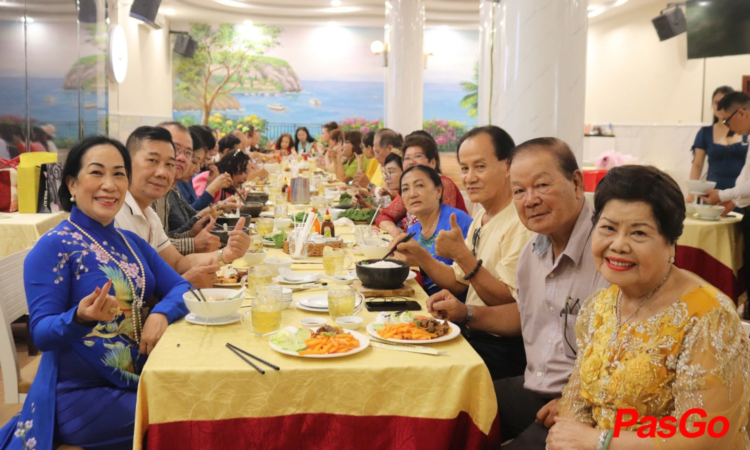 nha-hang-viet-pho-le-quy-don-slide-7