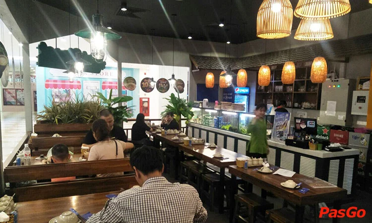 nha-hang-viet-street-vincom-nguyen-chi-thanh-10