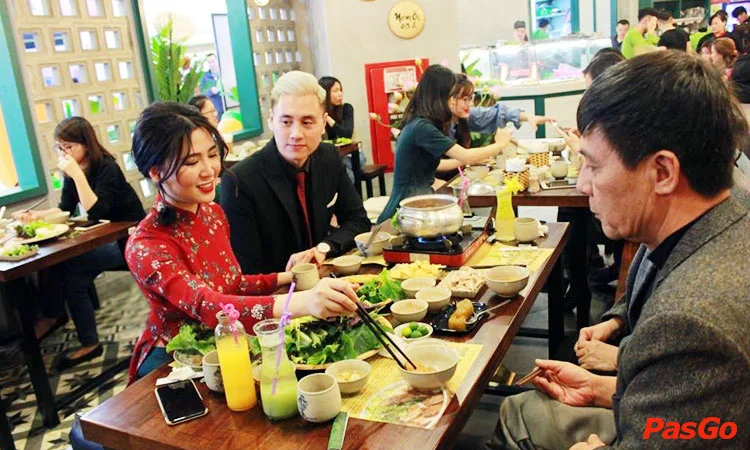 nha-hang-viet-street-vincom-tran-duy-hung-11