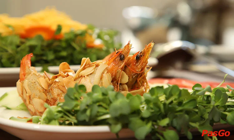 nha-hang-viet-village-dinh-tien-hoang-10