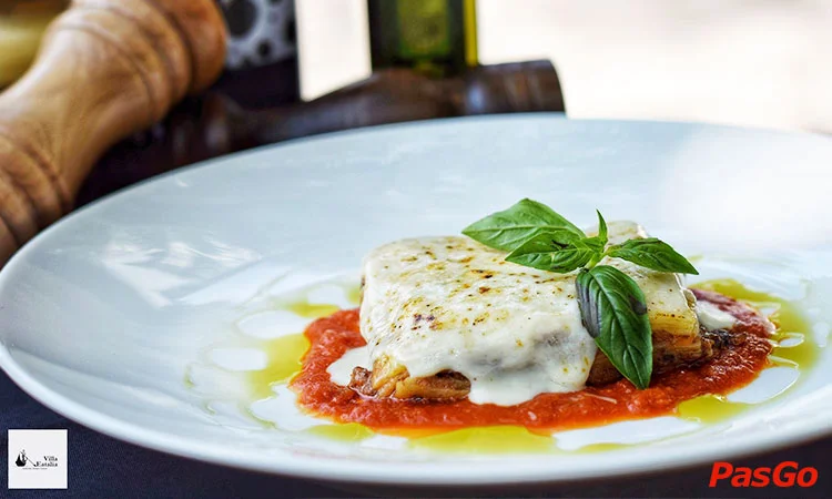 nha-hang-villa-eatalia-quang-ba-11