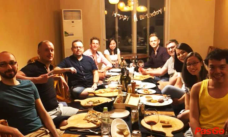 nha-hang-villa-eatalia-quang-ba-5