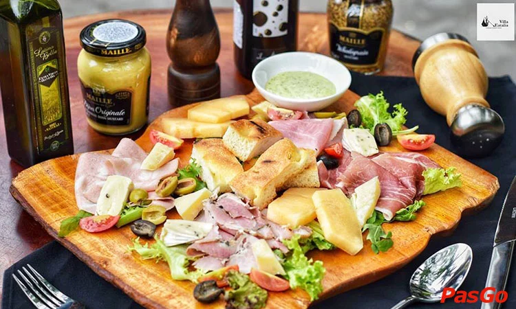 nha-hang-villa-eatalia-quang-ba-7