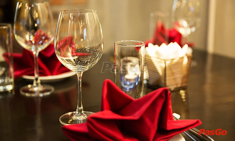 nha-hang-vintage-wine-club-trung-kinh-slide-12