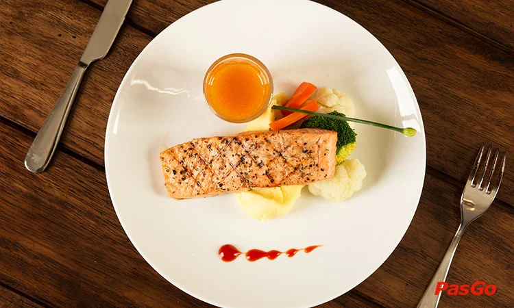 nha-hang-vintage-wine-club-trung-kinh-slide-8