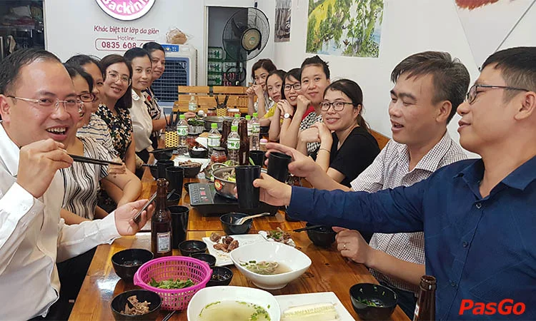 nha-hang-vit-quay-backinh-dich-vong-hau-12