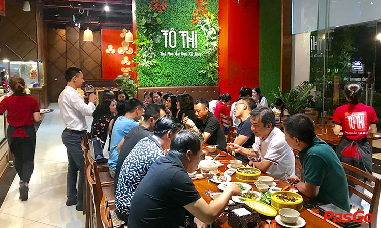 nha-hang-vit-quay-to-thi-mai-hac-de-10