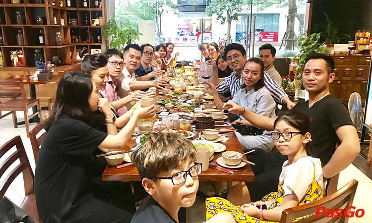 nha-hang-vit-quay-to-thi-mai-hac-de-12