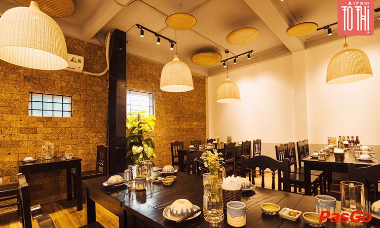 nha-hang-vit-quay-to-thi-thai-ha-slide-9