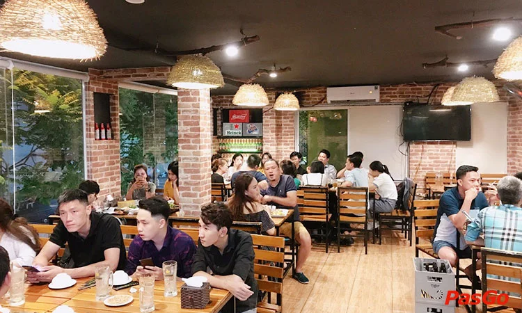 nha-hang-vitamin-beer-nguyen-van-tuyet-12