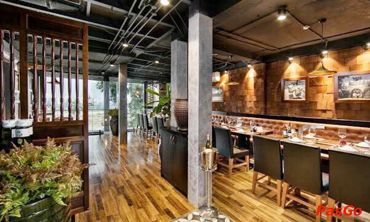 nha-hang-vua-cha-ca-giang-vo-slide-11