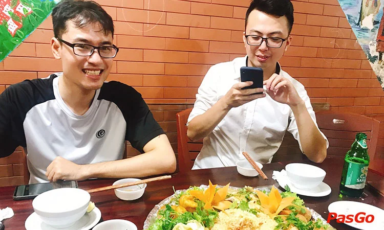 nha-hang-vua-ga-tuoi-kim-ma-12